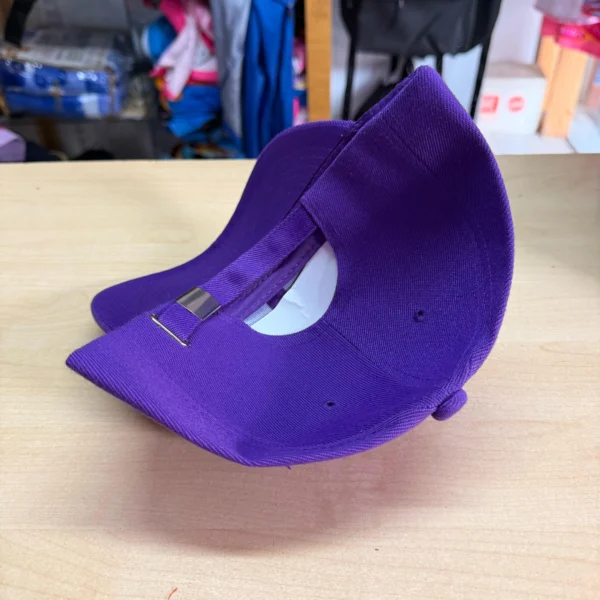 Gorra lisa violeta - Image 2