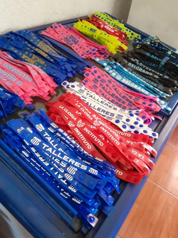 Pulsera de goma futbol - Image 3