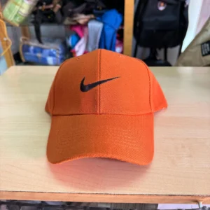 Gorra bordada Nike