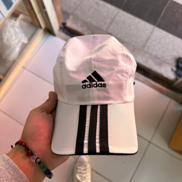Gorra náutica adidas - Image 2